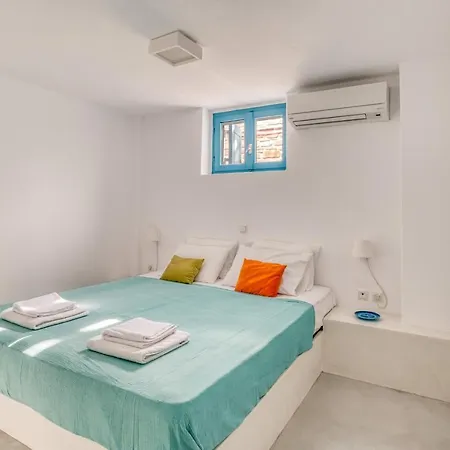 Seaside Paros House Blue * Naousa (Paros)