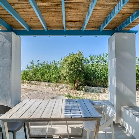 Seaside Paros House Blue * Naousa (Paros)